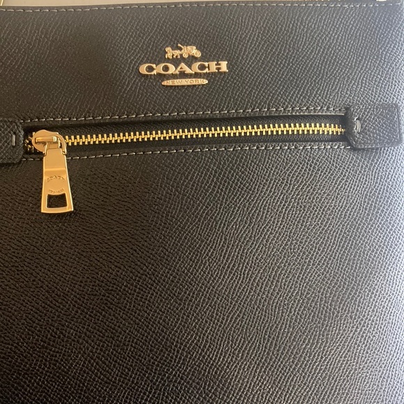 Coach Crossbody Bag - Picture 3 of 7